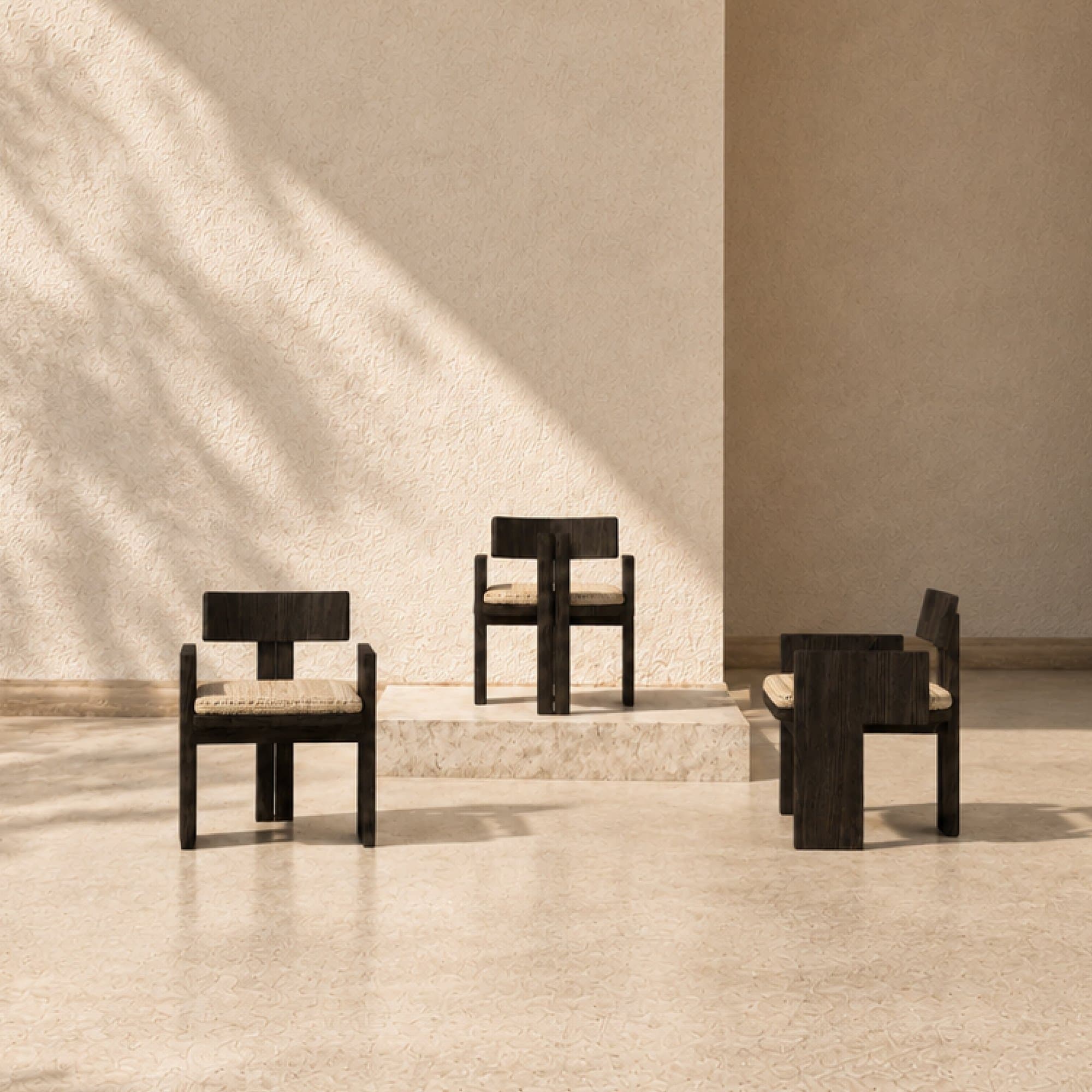Fragmento, silla, en un ambiente de la colección