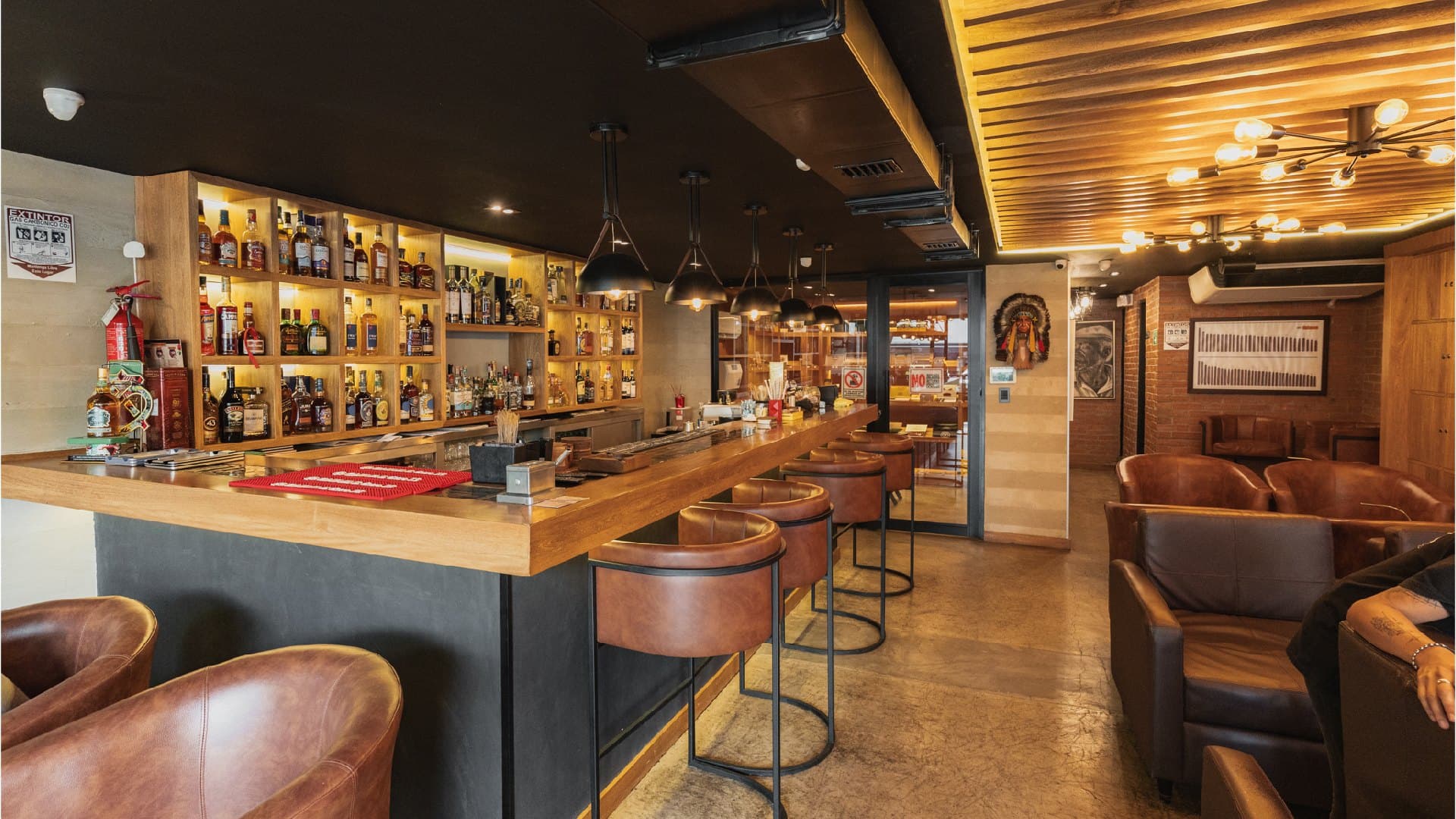 Cigar Lounge