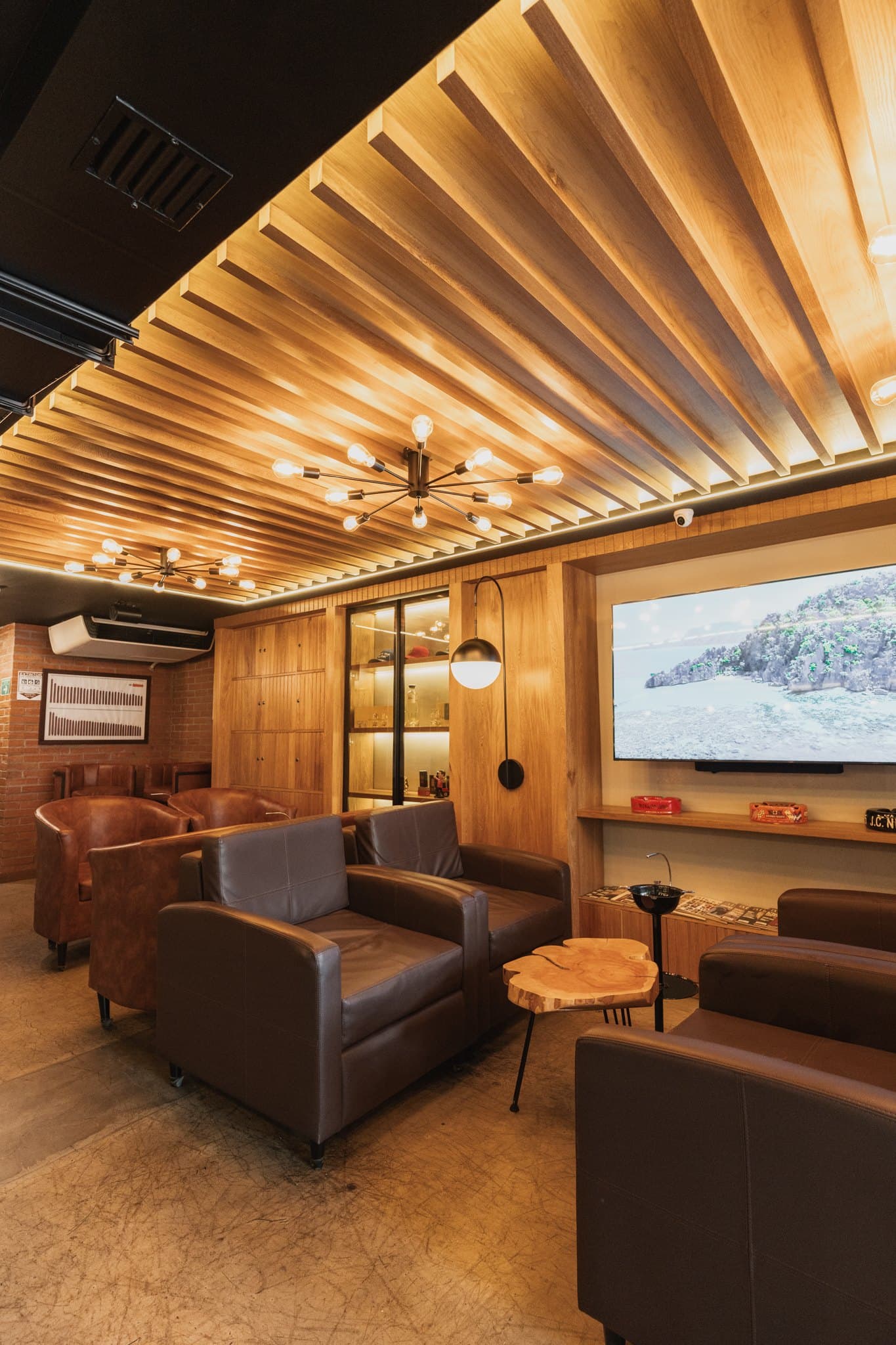 Cigar Lounge — image 5